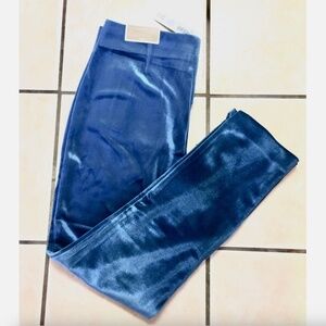 CLOSING SALE - CHICO'S $89 NWT ANKLE PANTS  0.5 ( M )